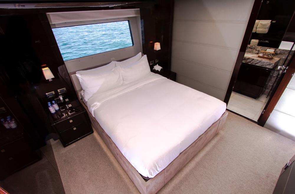 Eclipse Sovereign Moonlight 130 Yacht
