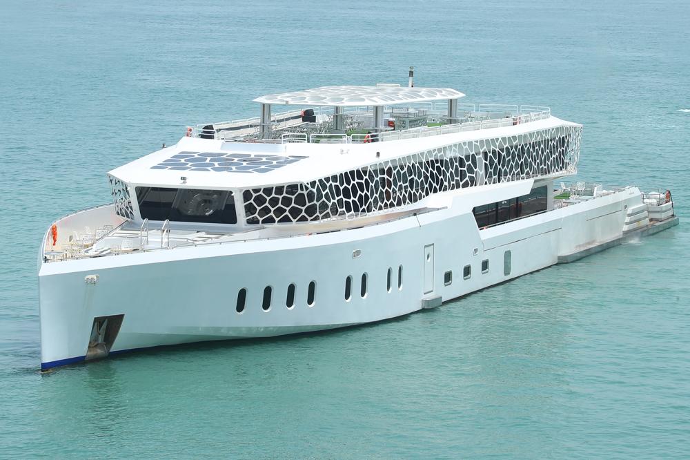 Voyager Elite Opal 240 Yacht