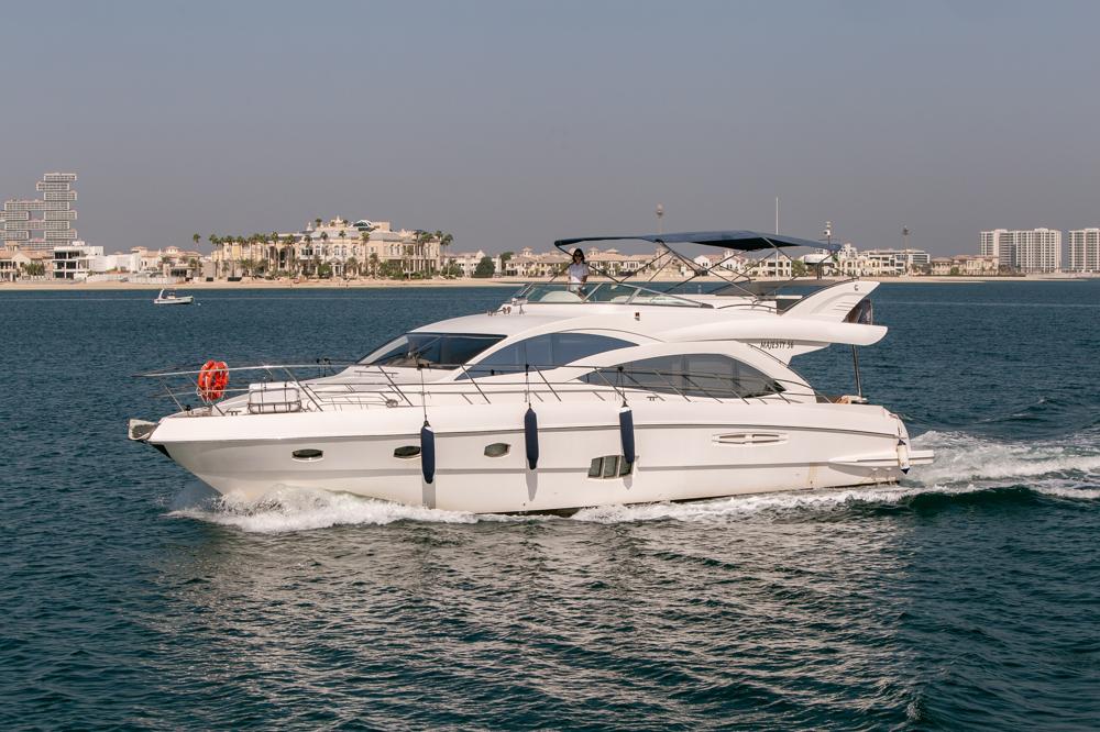 Explorer Goldeon Glimmer 60 Yacht