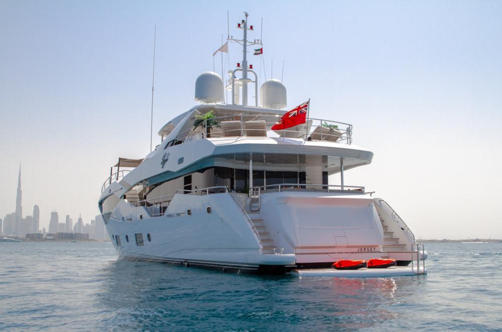 Eclipse Sovereign Moonlight 130 Yacht