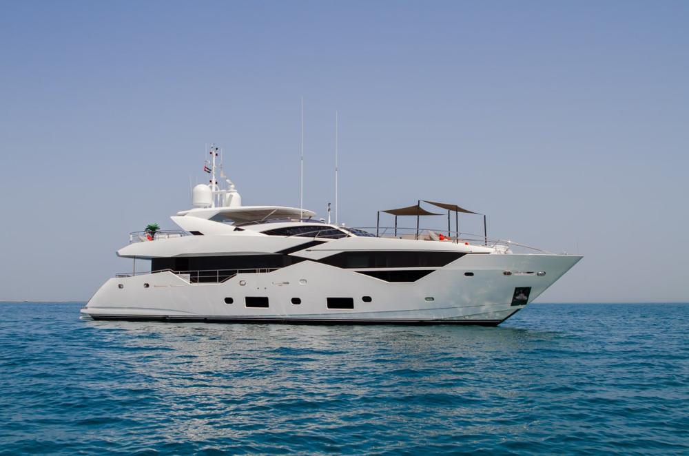 Eclipse Sovereign Moonlight 130 Yacht