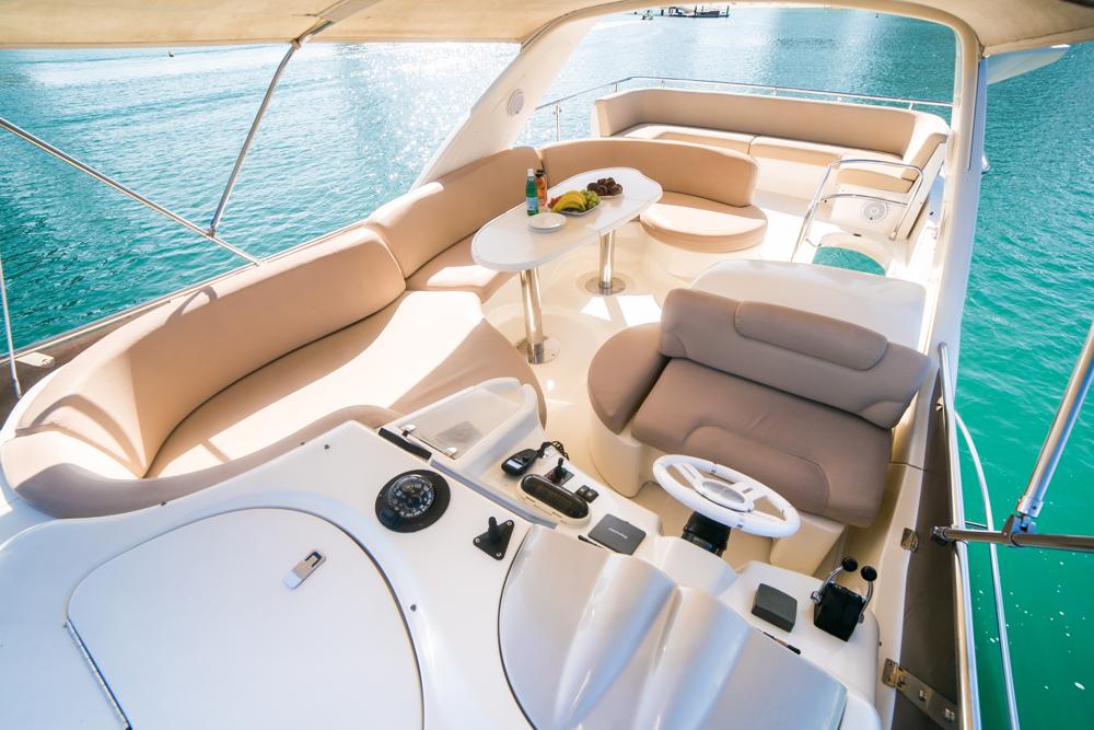 Explorer Goldeon Reef’s Rhapsody 50 Yacht