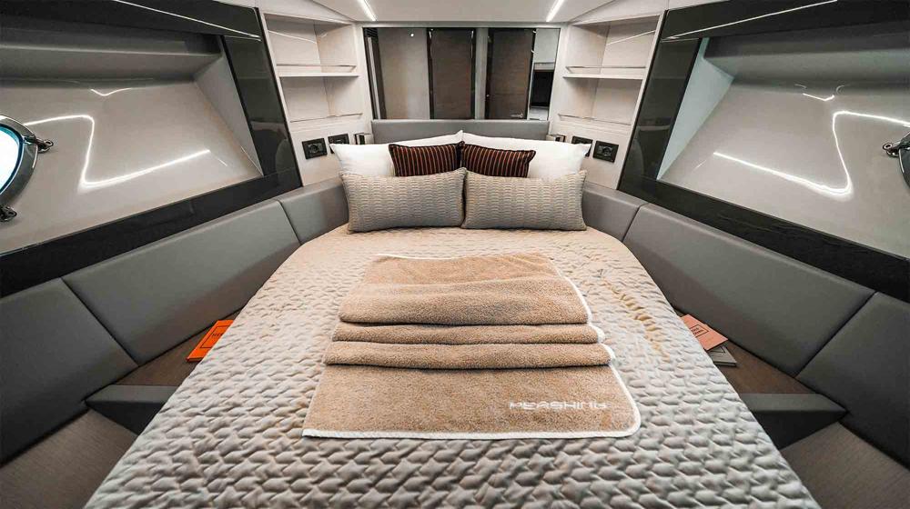 Celestial Majesty Seabreeze 60 Yacht