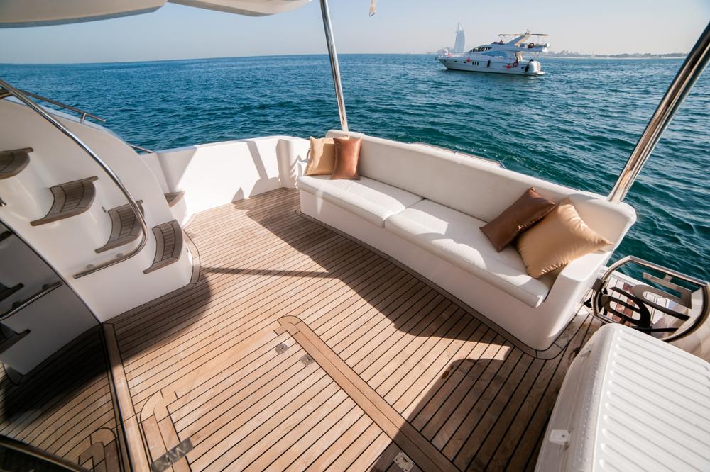 Explorer Goldeon Glimmer 60 Yacht