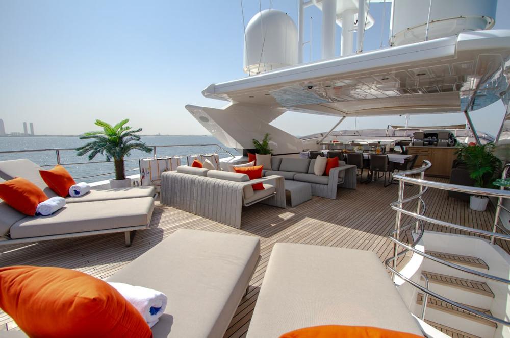 Eclipse Sovereign Moonlight 130 Yacht