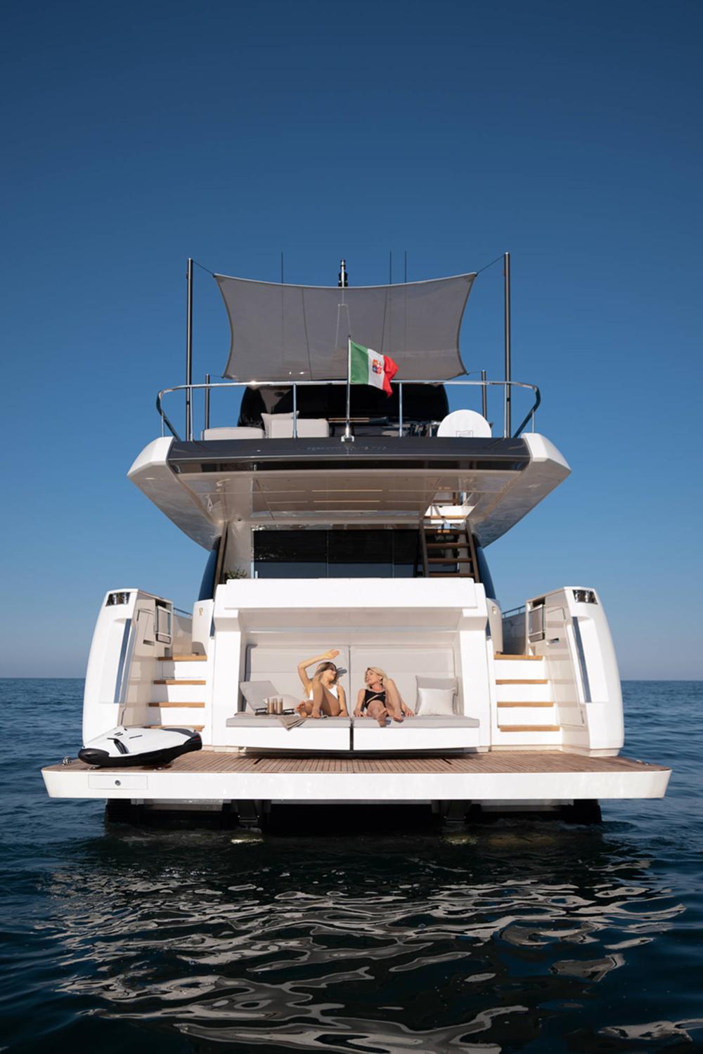Celestial Majesty Windseeker 85 Yacht