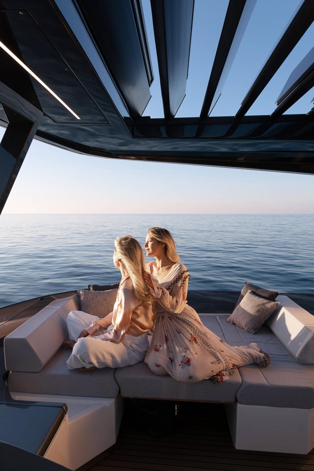 Celestial Majesty Windseeker 85 Yacht