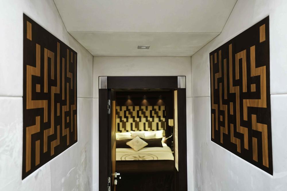 Celestial Majesty Siren 85 Yacht