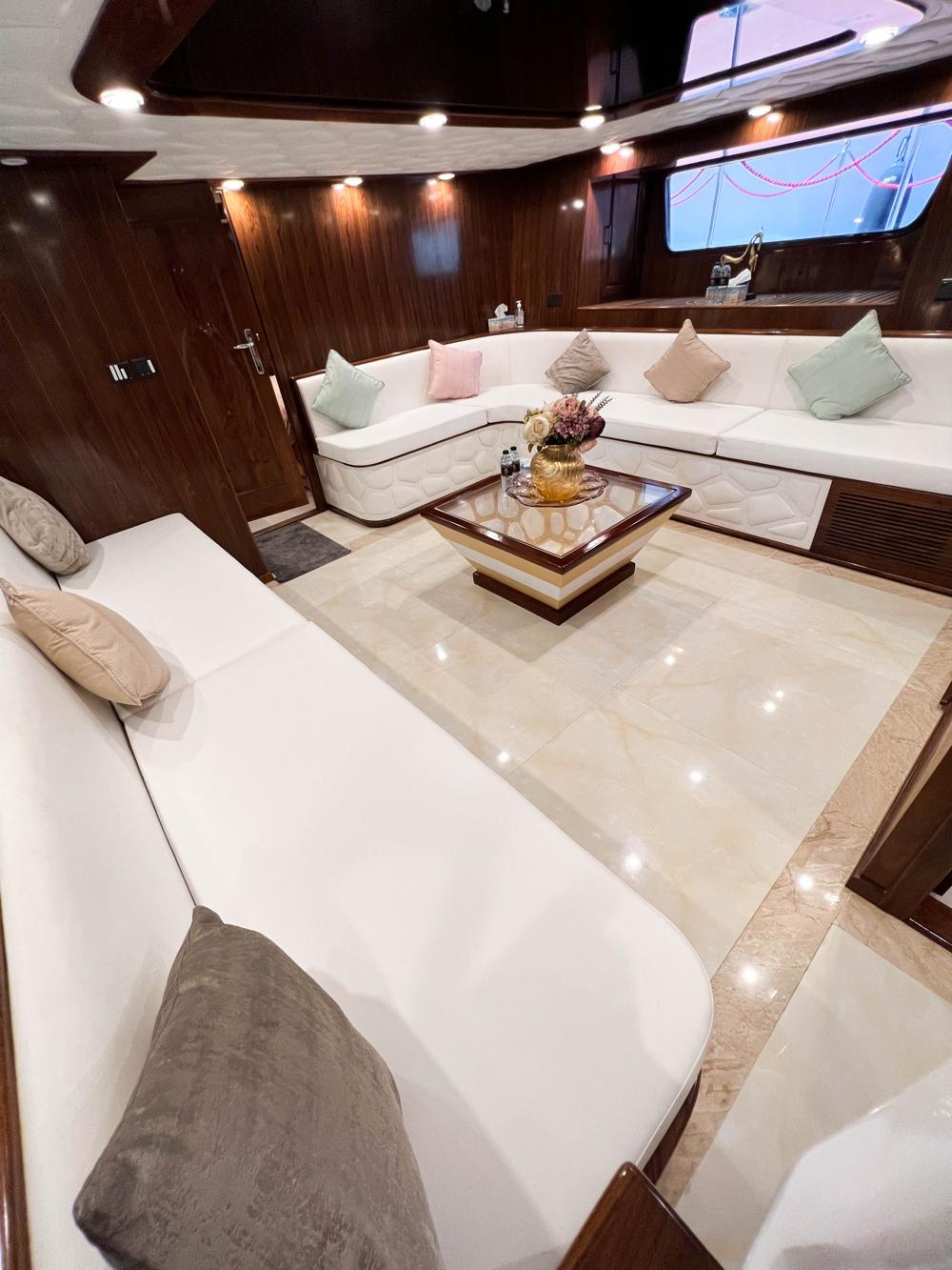 Explorer Goldeon Anthem 95 Yacht