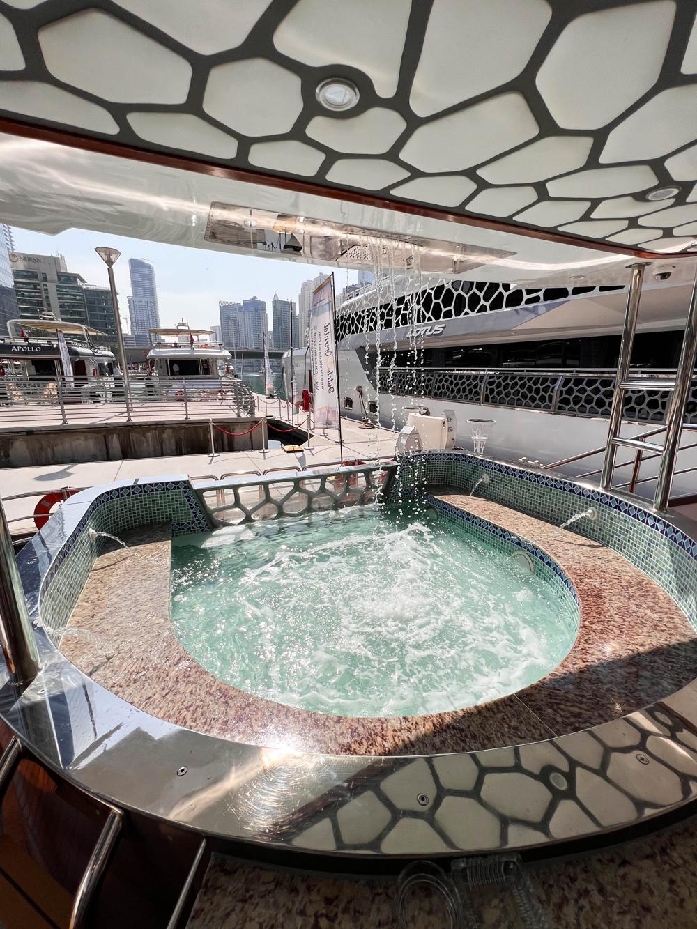 Explorer Goldeon Anthem 95 Yacht