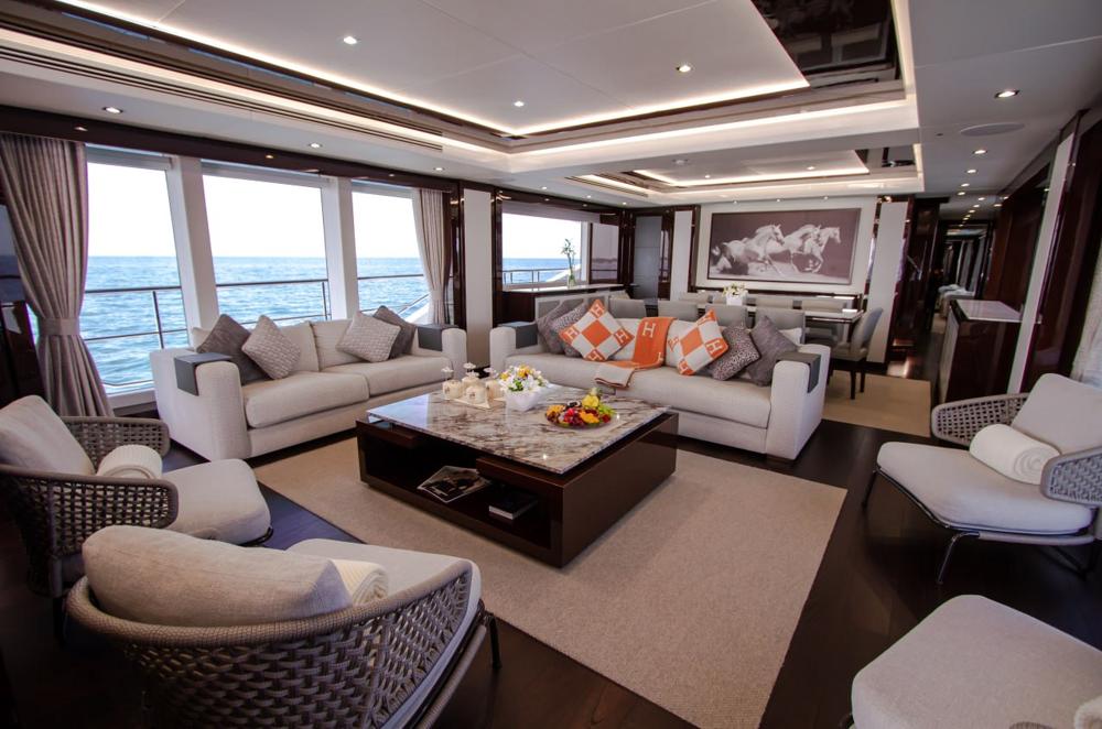 Eclipse Sovereign Moonlight 130 Yacht