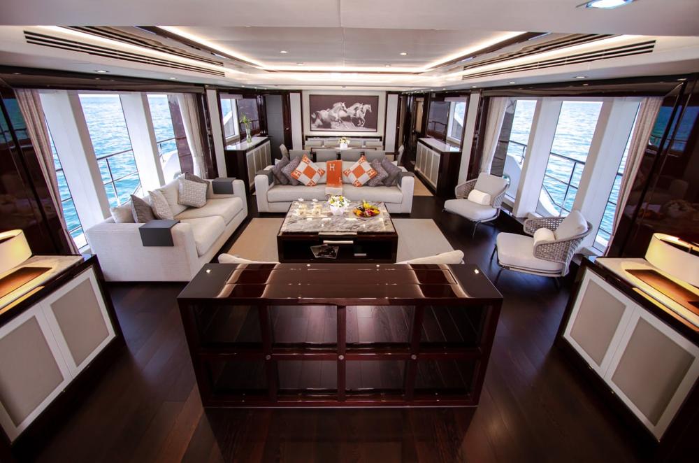 Eclipse Sovereign Moonlight 130 Yacht