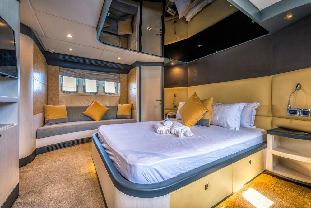 Voyager Elite Siren 80 Yacht