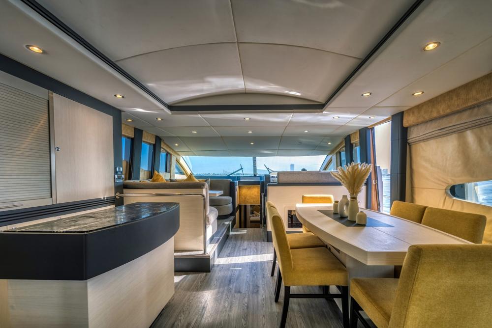 Voyager Elite Siren 80 Yacht
