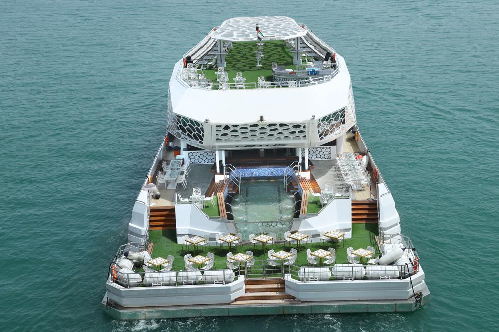 Voyager Elite Opal 240 Yacht