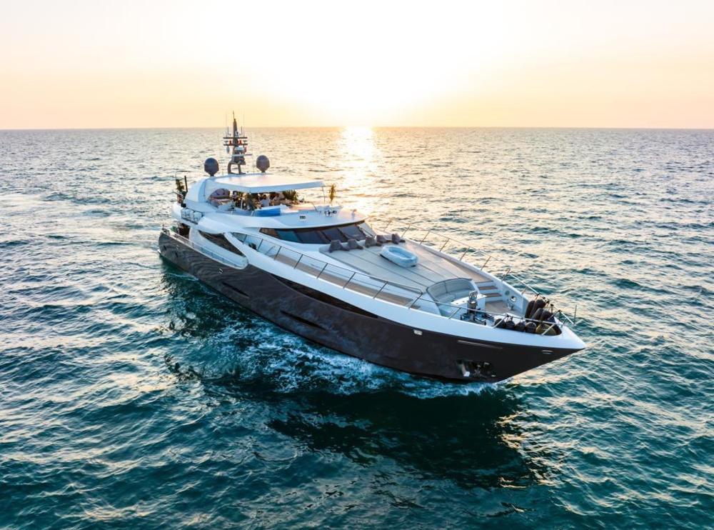 Eclipse Sovereign Serenade 130 Yacht