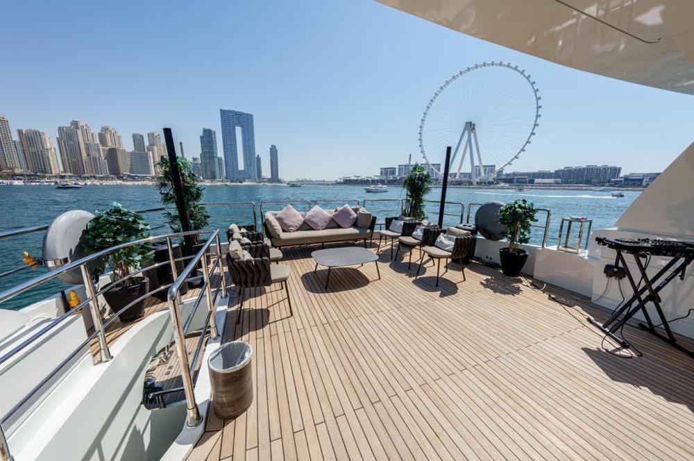 Eclipse Sovereign Serenade 130 Yacht