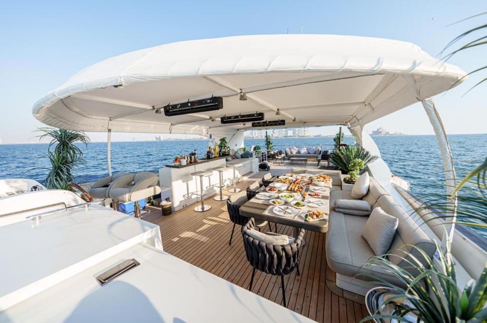 Eclipse Sovereign Serenade 130 Yacht
