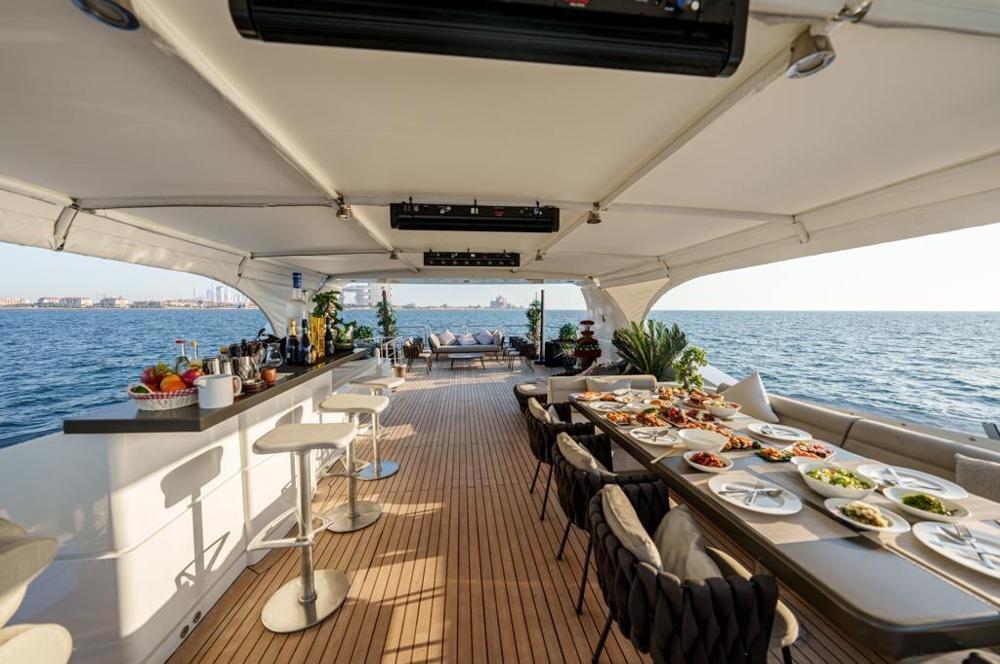 Eclipse Sovereign Serenade 130 Yacht