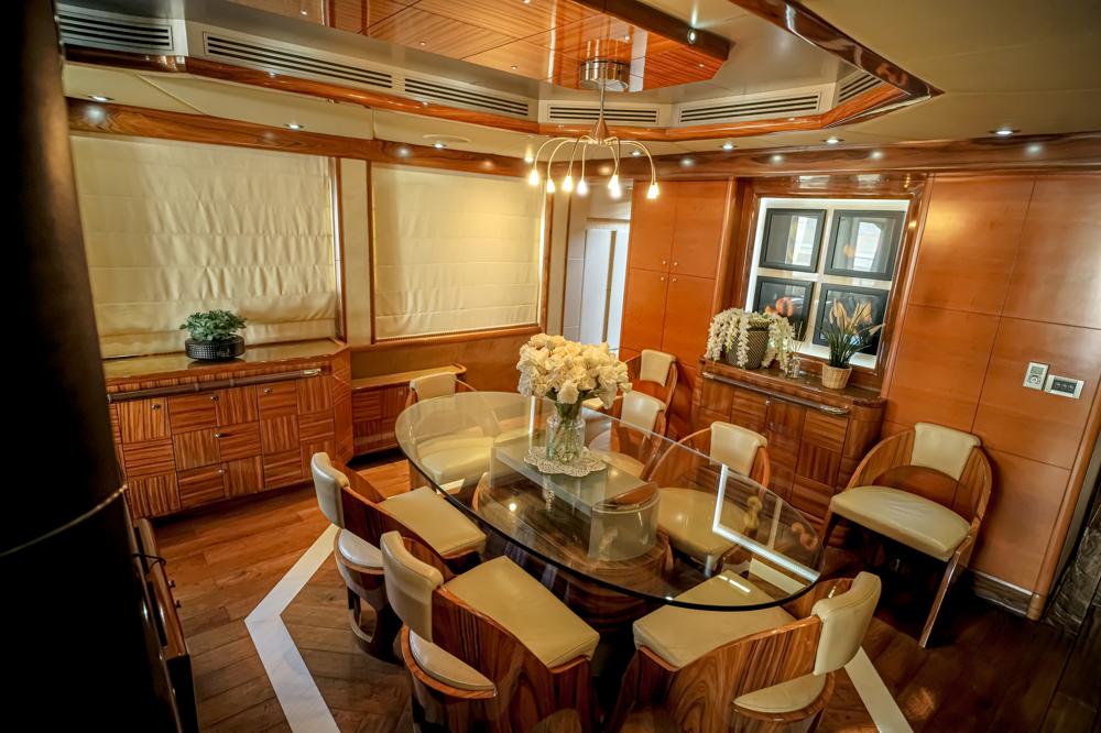 Voyager Elite Melody 105 Yacht