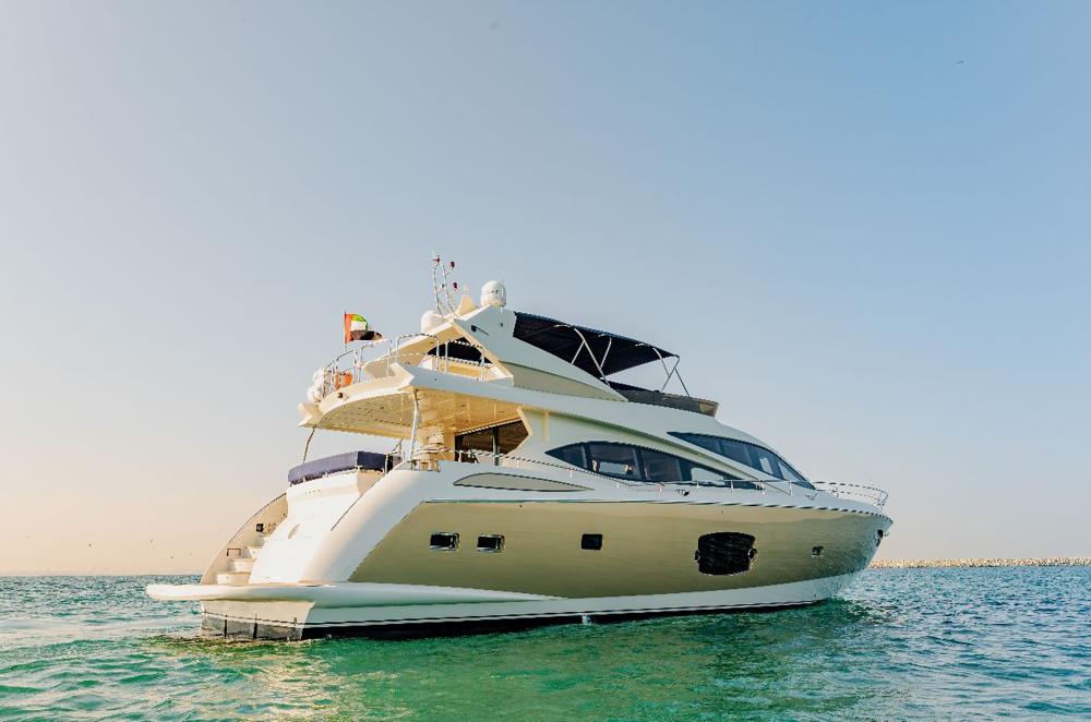 Voyager Elite Mirage 80 Yacht