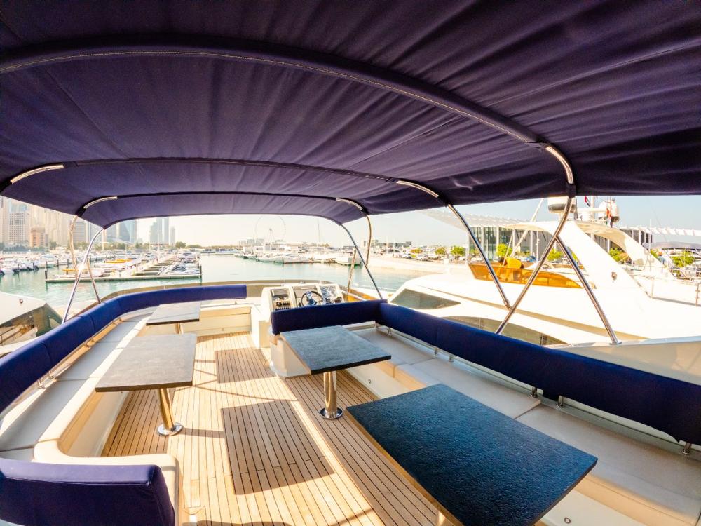 Voyager Elite Mirage 80 Yacht