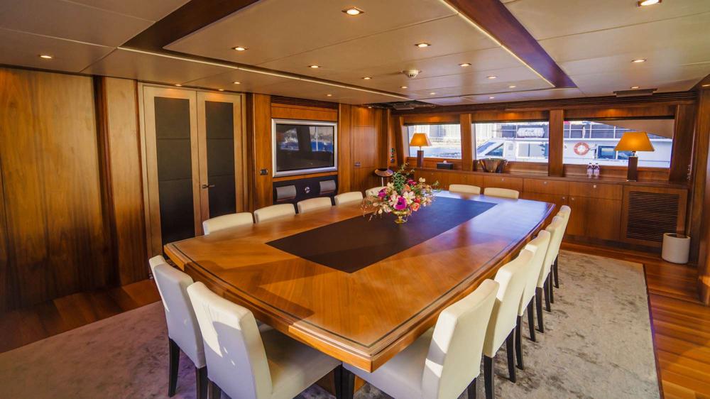 Celestial Majesty Horizon 140 Yacht