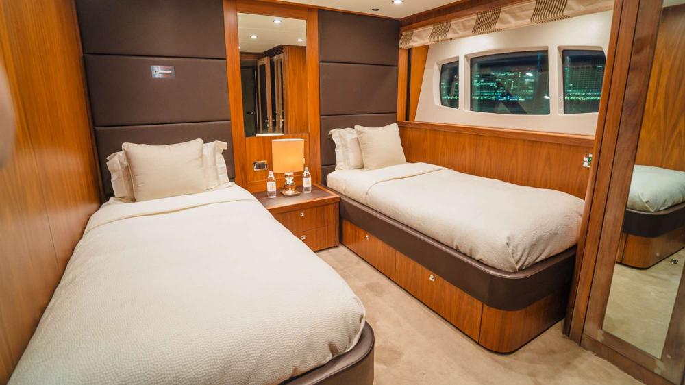 Celestial Majesty Horizon 140 Yacht