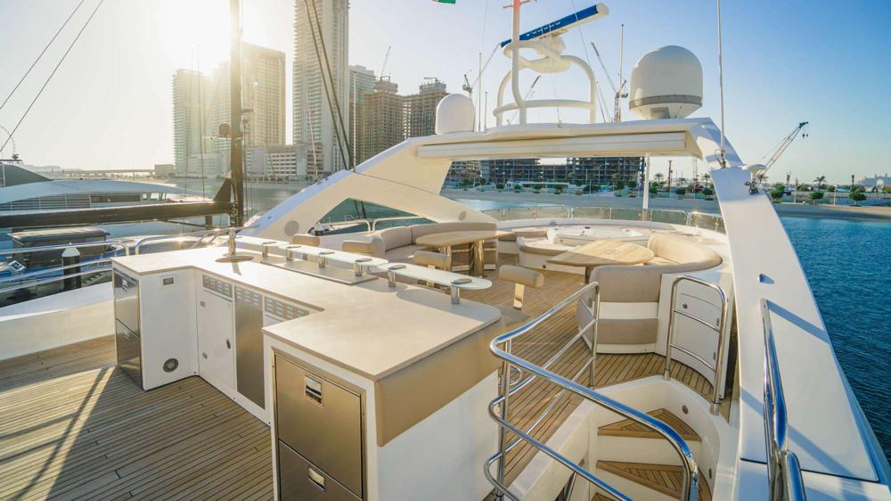 Celestial Majesty Horizon 140 Yacht