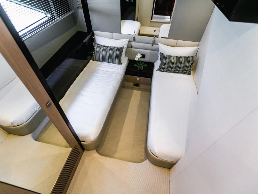 Celestial Majesty Pearl 70 Yacht